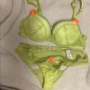 VS green bra and underwear set